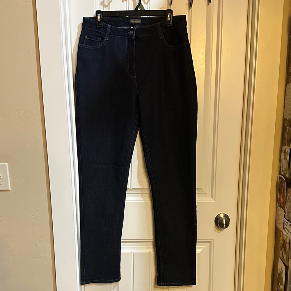 Women's Straight Leg Jeans - Black